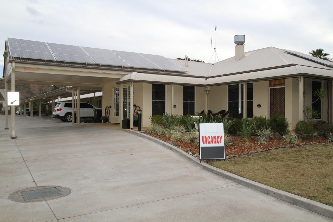 Country Roads Motor Inn Gayndah Ngoại thất bức ảnh